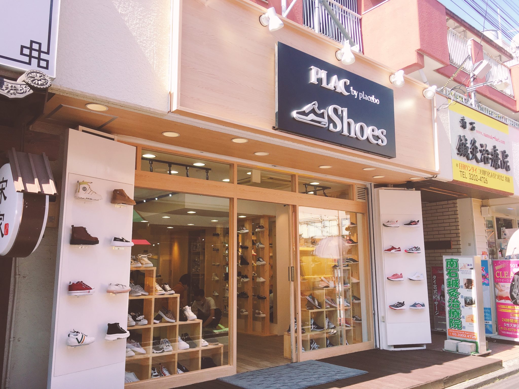 【韓国靴専門】新大久保に「PLAC Shoes (プラックシューズ)」開店【スニーカー中心】 新大久保プラス